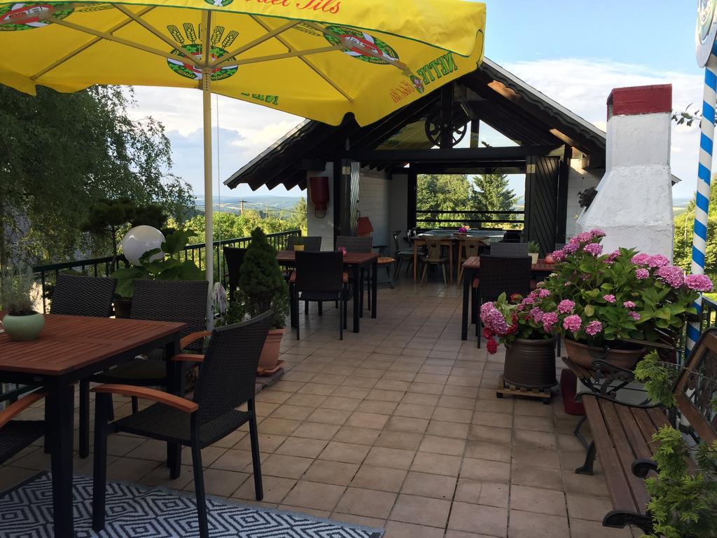 Dreischlaeger Hof Hotel Neustadt  Eksteriør billede